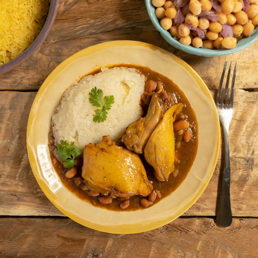 Galinha Ensopada com Polenta